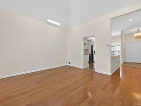 215 Summit Way, Syosset NY 11791