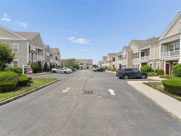 17 Strangford Court 109, Oceanside NY 11572