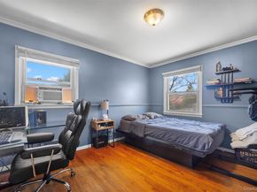 6 Linford Lane, Melville NY 11747