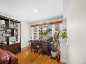 6 Linford Lane, Melville NY 11747