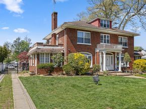 191 Cathedral Avenue, Hempstead NY 11550