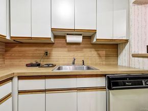 2035 Central Park Avenue 2V, Yonkers NY 10710
