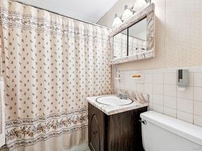 2035 Central Park Avenue 2V, Yonkers NY 10710
