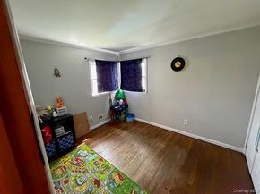 379 W 24th Street, Deer Park NY 11729