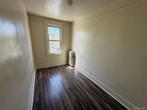2941 Middletown Road, Bronx NY 10461