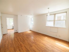 2941 Middletown Road, Bronx NY 10461