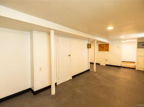 2941 Middletown Road, Bronx NY 10461