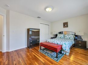 64 Cottage Place, Mineola NY 11501