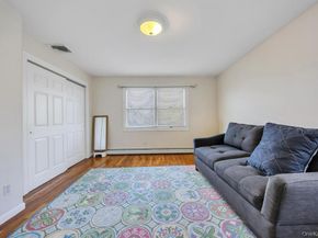 64 Cottage Place, Mineola NY 11501