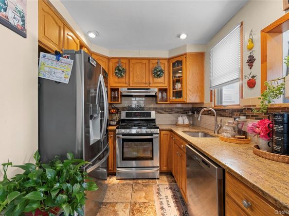 3184 Baisley Avenue, Bronx NY 10465