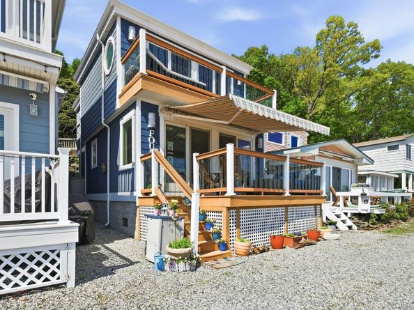 75 West Shore Road 4, Port Washington NY 11050