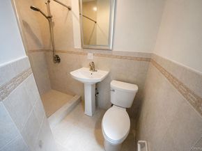 9137 153 Avenue 1, Lindenwood NY 11414