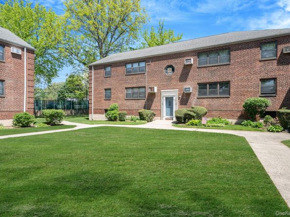9137 153 Avenue 1, Lindenwood NY 11414