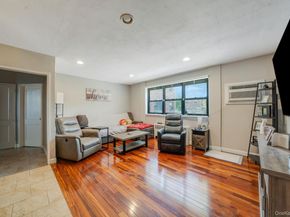 9137 153 Avenue 1, Lindenwood NY 11414