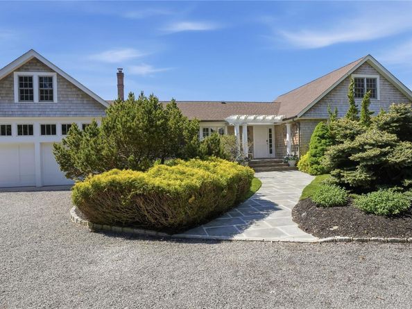 920 Cedar Point Drive E, Southold NY 11971