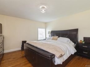 51 Oleeta Road, Mount Sinai NY 11766