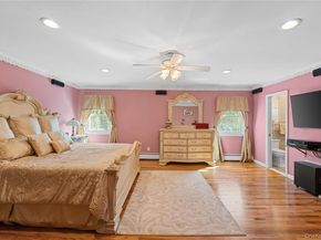 12 Mansfield Lane S, East Northport NY 11731