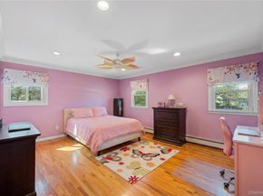 12 Mansfield Lane S, East Northport NY 11731