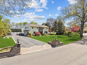 12 Mansfield Lane S, East Northport NY 11731