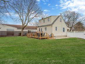 72 Crown Street, Deer Park NY 11729
