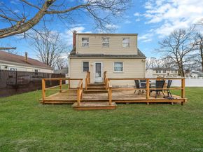 72 Crown Street, Deer Park NY 11729