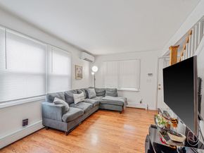 72 Crown Street, Deer Park NY 11729