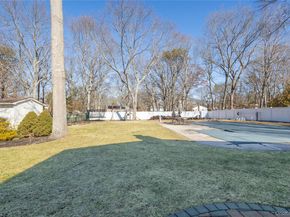 17 Wanda Terrace, Farmingville NY 11738