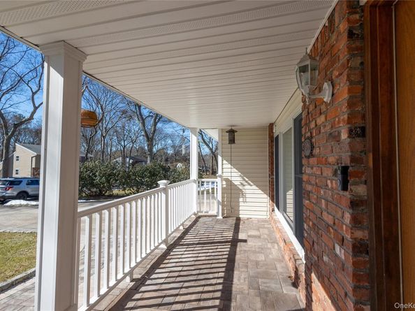 17 Wanda Terrace, Farmingville NY 11738