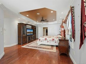 477 Pacing Way, Westbury NY 11590