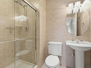 477 Pacing Way, Westbury NY 11590