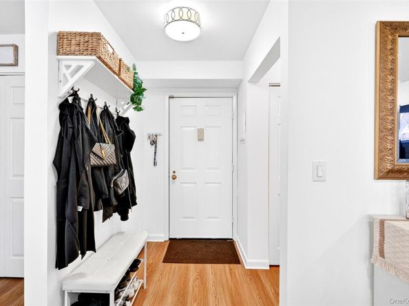 24 Carhart Avenue 211, White Plains NY 10605