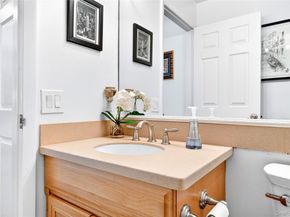 24 Carhart Avenue 211, White Plains NY 10605