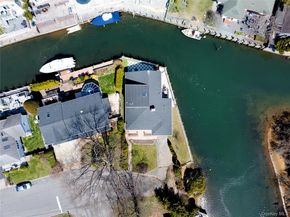 2 E Lido Prom, Lindenhurst NY 11757