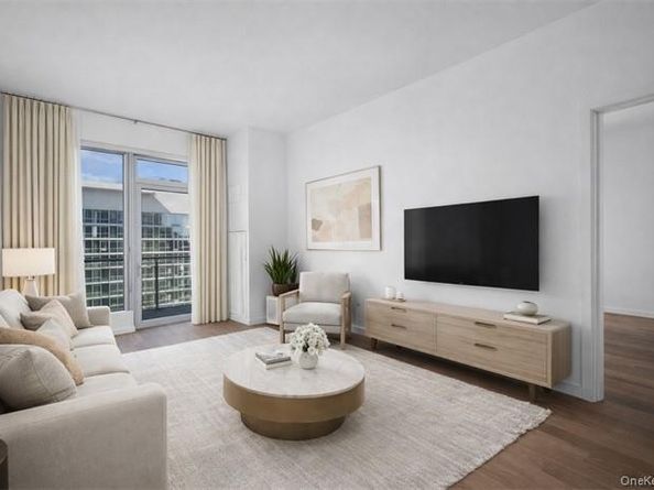 13327 39th Avenue PHC, Flushing NY 11354