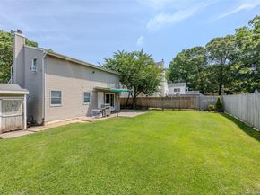 4 Awixa Place, Selden NY 11784
