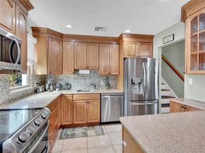 34 Hunter Place, Smithtown NY 11787