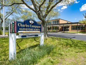 10 Evelyn Drive, Bethpage NY 11714