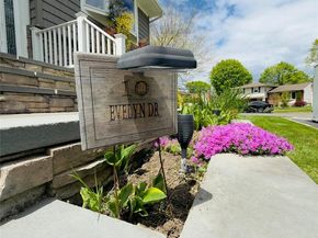 10 Evelyn Drive, Bethpage NY 11714