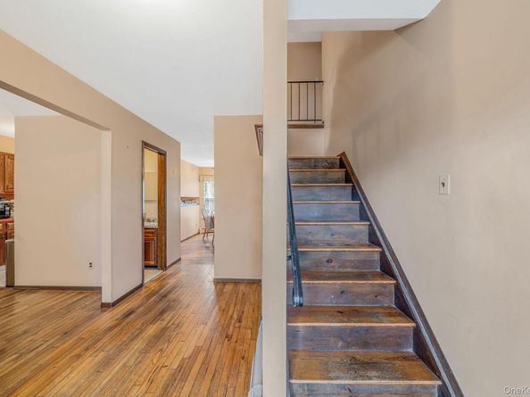 72 W Dennis Lane, Coram NY 11727