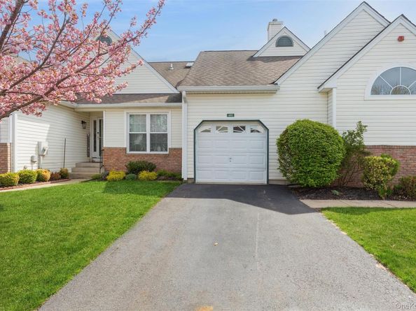 401 Constance Lane, Port Jefferson NY 11776