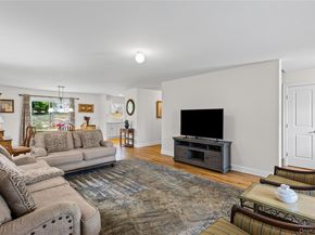3 Clear Creek Court, Huntington Station NY 11746