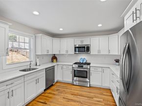 3 Clear Creek Court, Huntington Station NY 11746