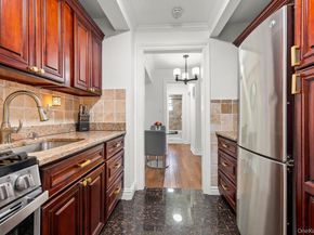 84-50 169th Street 611, Jamaica NY 11432
