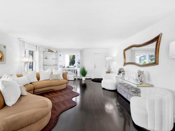 27 Woodside Avenue, Harrison NY 10604