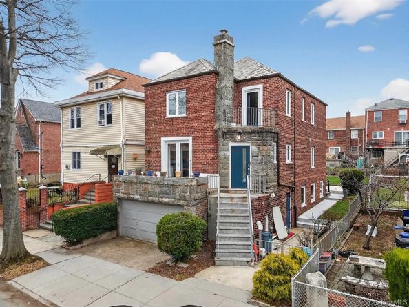 2033 Hering Avenue, Bronx NY 10461