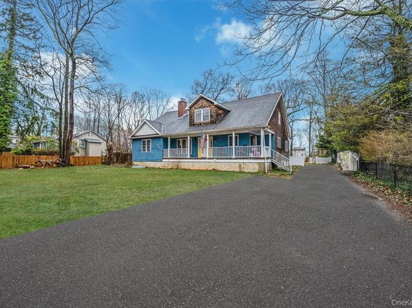 273 N Country Road, Miller Place NY 11764