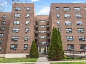 75-15 210th Street 6C, Oakland Gardens NY 11364