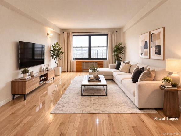 6434 102nd Street 11E, Rego Park NY 11374