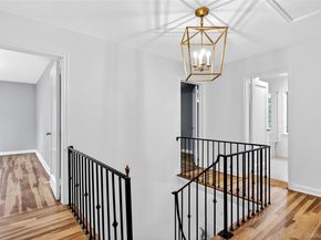 138 Payne Whitney Lane, Manhasset NY 11030