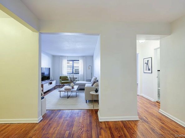 102-25 67th Road 4C, Forest Hills NY 11375